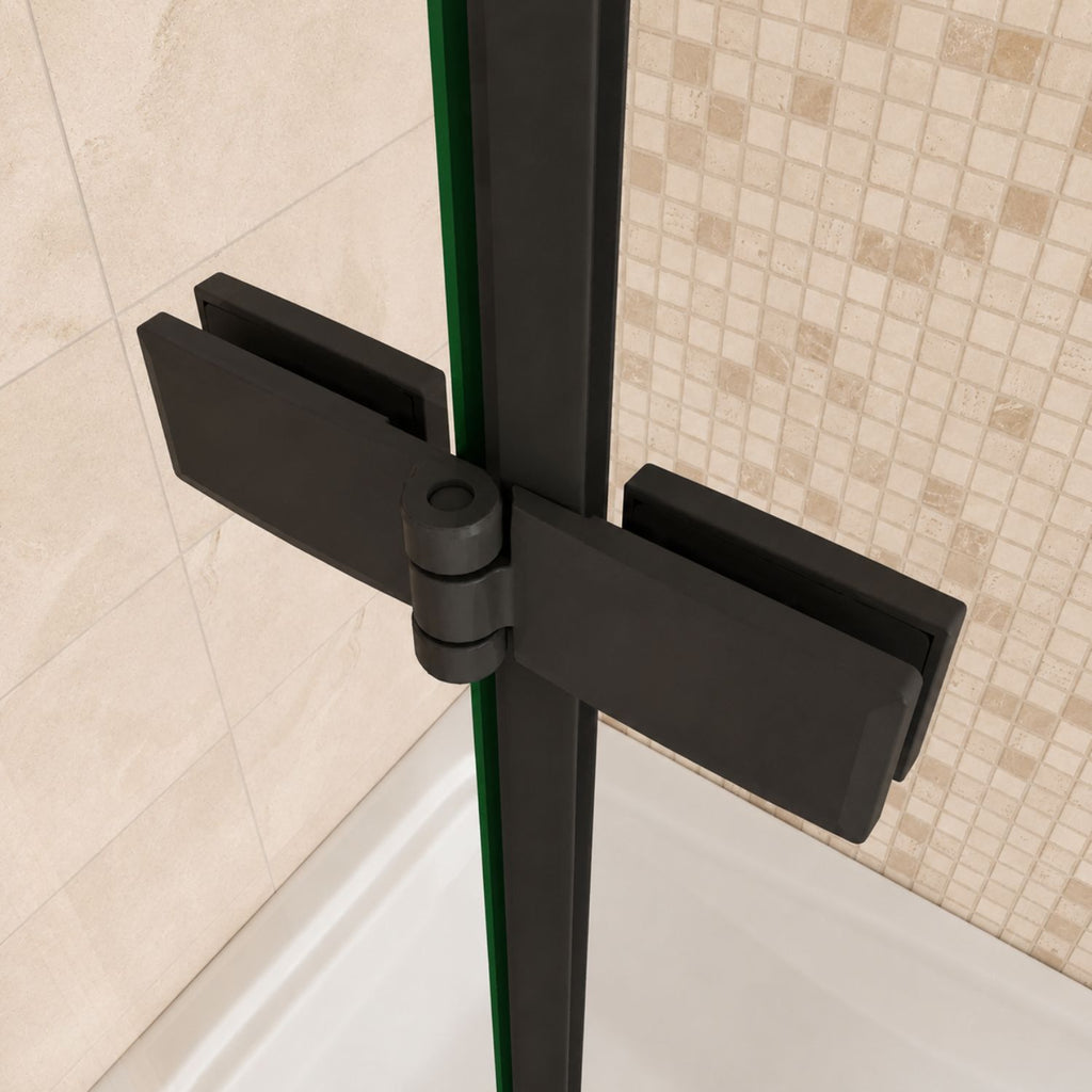 Detail pántu skladacej vaňovej zásteny NAKU FOLD Black