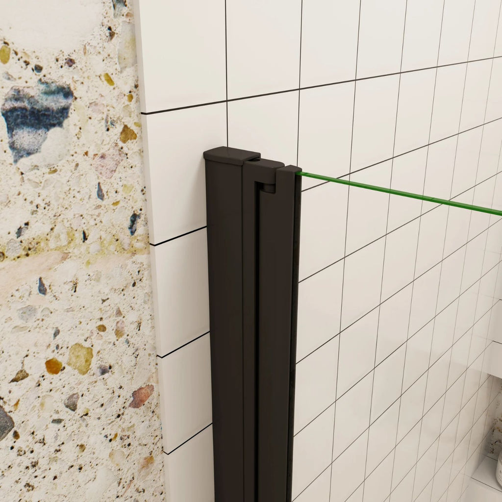 Detail čierneho profilu walk-in sprchových dverí – pevná konštrukcia